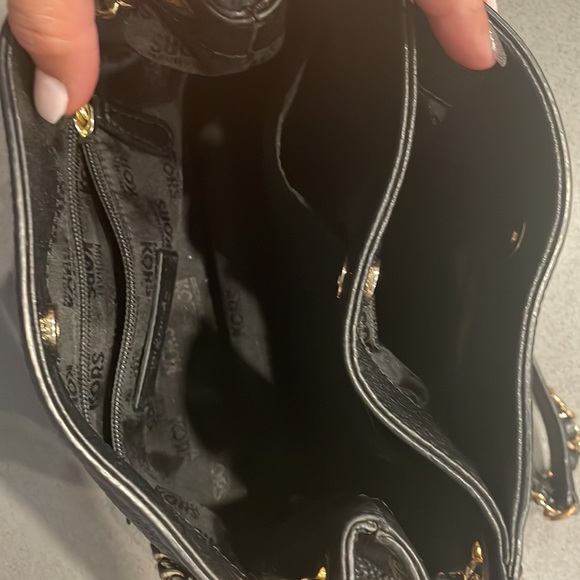 Michael Kors leather handbag/purse/Crossbody - Picture 4 of 5